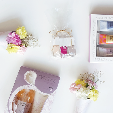 How to make a Mother's Day DIY Gift Basket!